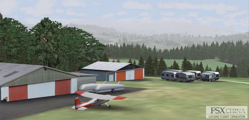 25086_EDKI_HangarsFog01.jpg
